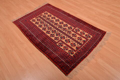 Baluch Red Hand Knotted 30 X 47  Area Rug 100-105905 Image 5