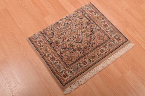 Indo-Persian Beige Square Hand Knotted 16 X 21  Area Rug 100-108993 Image 5