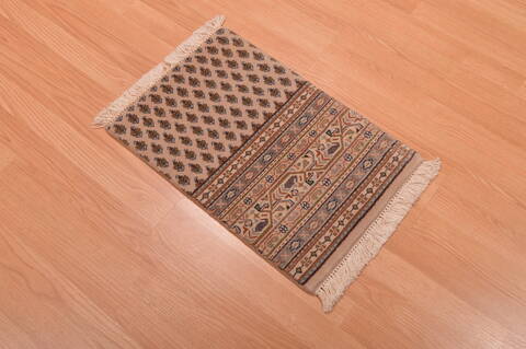 Botemir Beige Hand Knotted 14 X 20  Area Rug 100-108995 Image 3