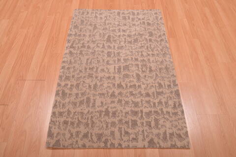 Modern Beige Hand Knotted 28 X 40  Area Rug 100-108996 Image 1