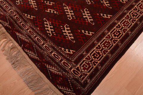 Khan Mohammadi Red Hand Knotted 68 X 106  Area Rug 100-109010 Image 9