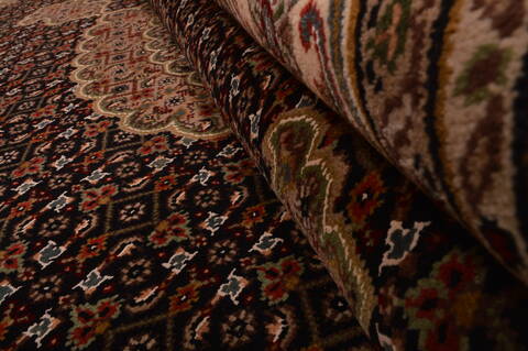 Mahi Beige Hand Knotted 51 X 63  Area Rug 100-109116 Image 9