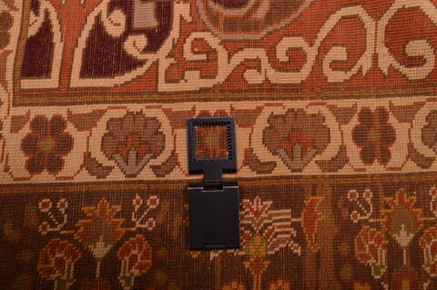 Kurdi Beige Hand Knotted 69 X 88  Area Rug 100-109204 Image 15