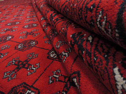 Khan Mohammadi Red Hand Knotted 74 X 117  Area Rug 100-109298 Image 15