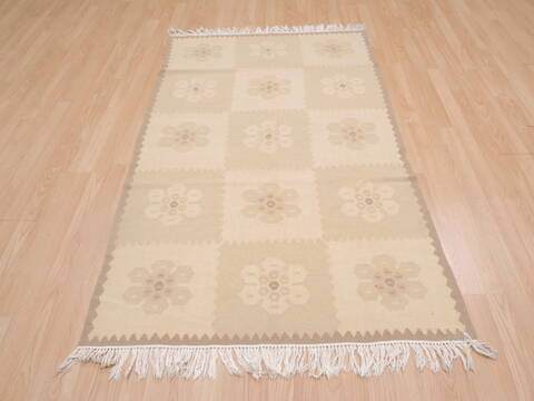 Kilim Beige Flat Woven 40 X 65  Area Rug 100-109304 Image 11