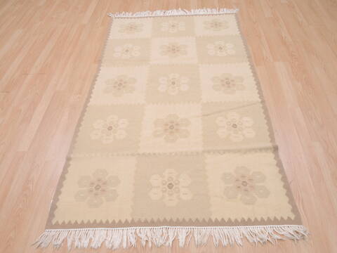 Kilim Beige Flat Woven 40 X 65  Area Rug 100-109304 Image 1