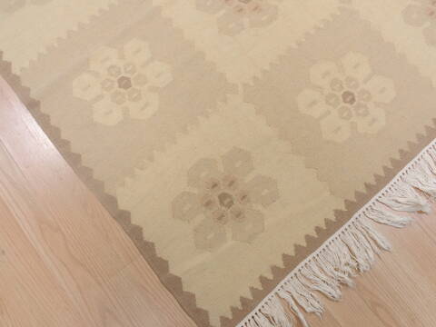 Kilim Beige Flat Woven 40 X 65  Area Rug 100-109304 Image 4