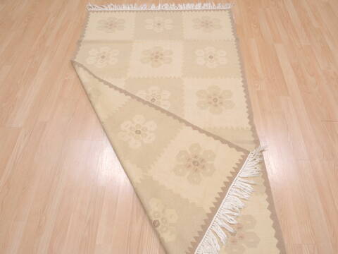 Kilim Beige Flat Woven 40 X 65  Area Rug 100-109304 Image 7