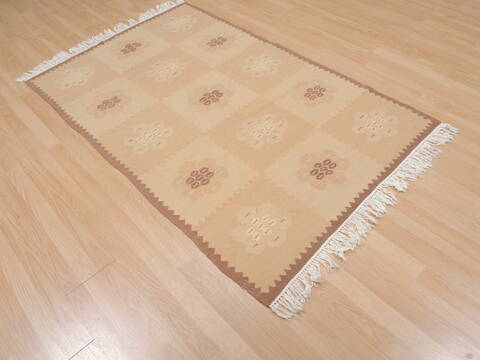 Kilim Beige Flat Woven 40 X 60  Area Rug 100-109305 Image 3