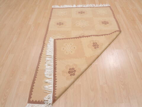 Kilim Beige Flat Woven 40 X 60  Area Rug 100-109305 Image 9