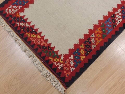 Kilim Beige Flat Woven 26 X 43  Area Rug 100-109309 Image 10