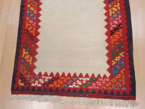 Kilim Beige Flat Woven 26 X 43  Area Rug 100-109309 Image 12