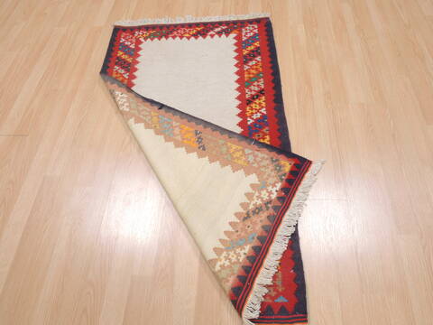 Kilim Beige Flat Woven 26 X 43  Area Rug 100-109309 Image 6