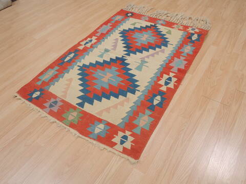 Kilim Red Flat Woven 35 X 52  Area Rug 100-109311 Image 4