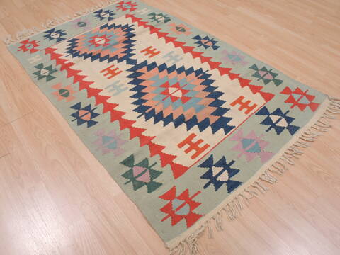 Kilim Green Flat Woven 38 X 59  Area Rug 100-109314 Image 3