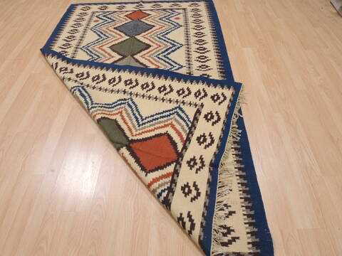 Kilim Beige Flat Woven 47 X 81  Area Rug 100-109336 Image 15