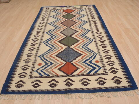 Kilim Beige Flat Woven 47 X 81  Area Rug 100-109336 Image 4