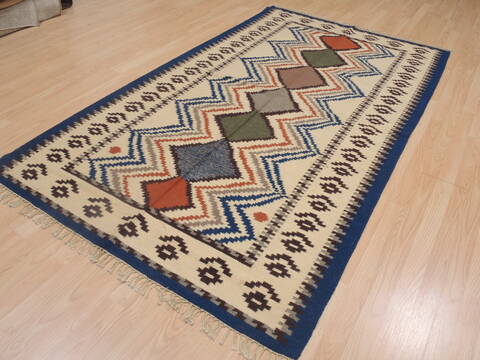Kilim Beige Flat Woven 47 X 81  Area Rug 100-109336 Image 5