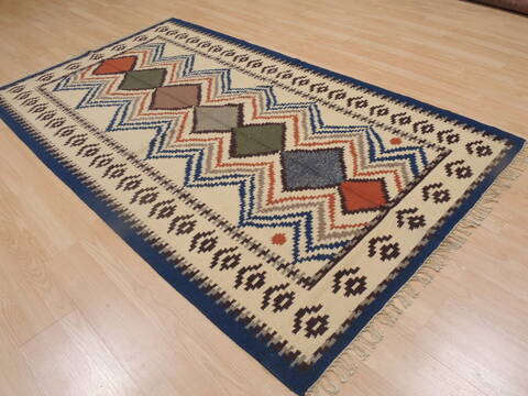 Kilim Beige Flat Woven 47 X 81  Area Rug 100-109336 Image 6