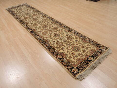 Jaipur Beige Runner Hand Knotted 27 X 105  Area Rug 100-109367 Image 3