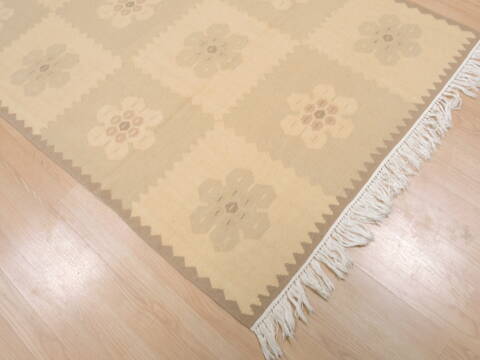 Kilim Beige Flat Woven 42 X 60  Area Rug 100-109383 Image 7