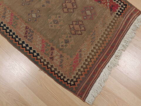 Kilim Green Hand Knotted 27 X 44  Area Rug 100-109390 Image 9