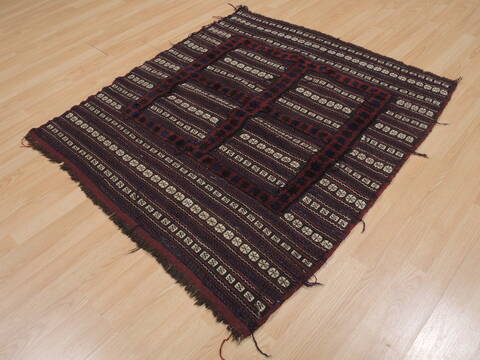 Kilim Red Square Hand Knotted 40 X 40  Area Rug 100-109404 Image 2