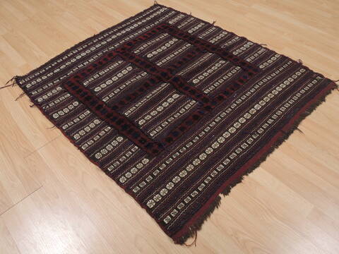 Kilim Red Square Hand Knotted 40 X 40  Area Rug 100-109404 Image 3