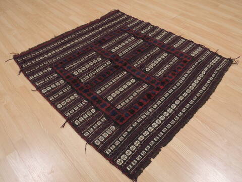 Kilim Red Square Hand Knotted 40 X 40  Area Rug 100-109404 Image 6