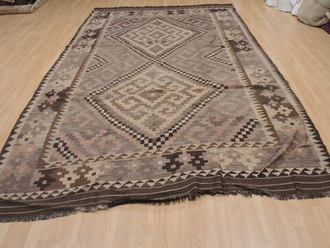 Kilim Brown Flat Woven 75 X 119  Area Rug 100-109419 Image 1