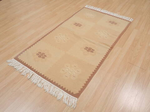 Kilim Beige Flat Woven 30 X 51  Area Rug 100-109515 Image 10
