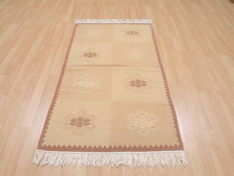 Kilim Beige Flat Woven 30 X 51  Area Rug 100-109515 Image 1