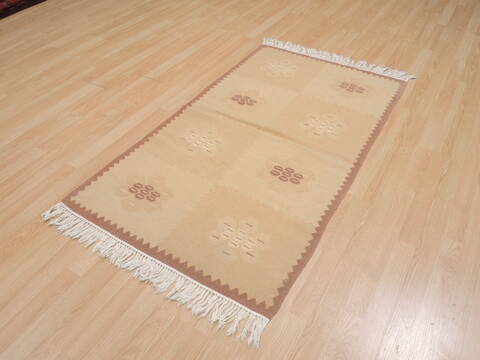 Kilim Beige Flat Woven 30 X 51  Area Rug 100-109515 Image 2