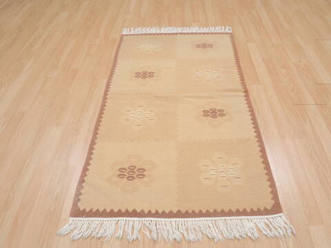Kilim Beige Flat Woven 30 X 51  Area Rug 100-109515 Image 4
