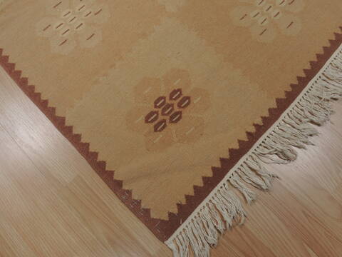 Kilim Beige Flat Woven 30 X 51  Area Rug 100-109515 Image 5