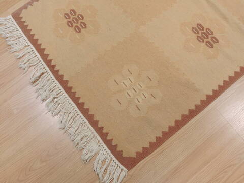 Kilim Beige Flat Woven 30 X 51  Area Rug 100-109515 Image 6