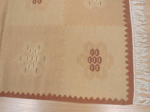 Kilim Beige Flat Woven 30 X 51  Area Rug 100-109515 Image 7