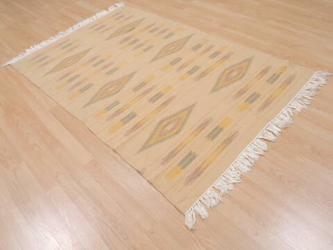 Kilim Beige Flat Woven 40 X 61  Area Rug 100-109522 Image 2