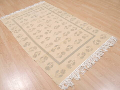 Kilim Beige Flat Woven 40 X 61  Area Rug 100-109523 Image 3