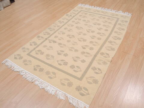 Kilim Beige Flat Woven 40 X 61  Area Rug 100-109523 Image 5