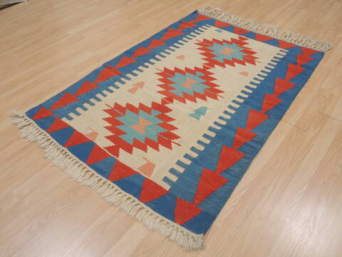 Kilim Red Flat Woven 38 X 54  Area Rug 100-109536 Image 4