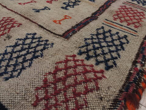 Kilim Red Flat Woven 32 X 37  Area Rug 100-109537 Image 11