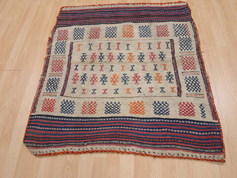 Kilim Red Flat Woven 32 X 37  Area Rug 100-109537 Image 7