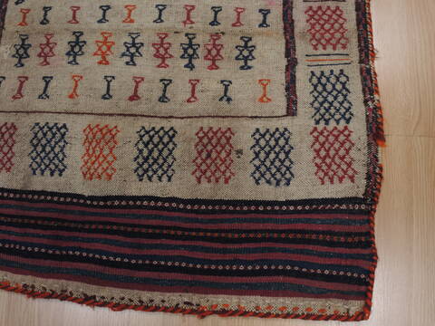 Kilim Red Flat Woven 32 X 37  Area Rug 100-109537 Image 9
