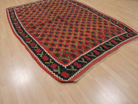 Kilim Red Flat Woven 61 X 89  Area Rug 100-109616 Image 3