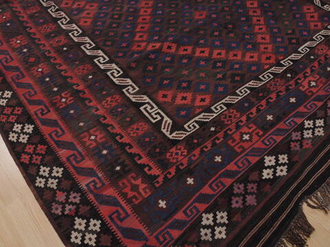 Kilim Red Flat Woven 86 X 137  Area Rug 100-109627 Image 3