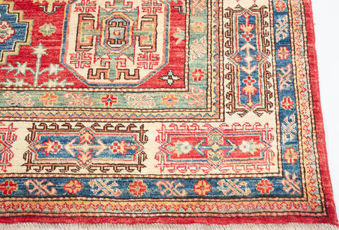 Kazak Red Hand Knotted 56 X 84  Area Rug 700-109721 Image 4