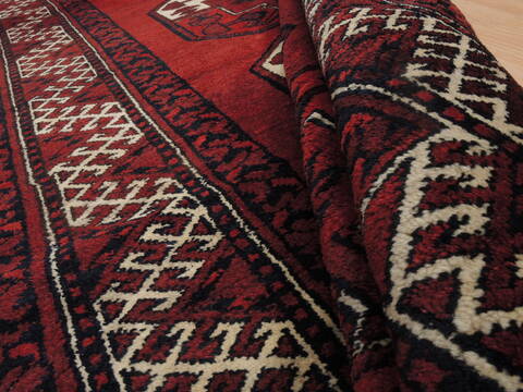 Khan Mohammadi Red Runner Hand Knotted 38 X 94  Area Rug 100-109762 Image 8