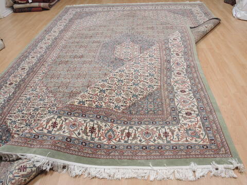 Mahi Green Hand Knotted 100 X 146  Area Rug 100-109766 Image 18