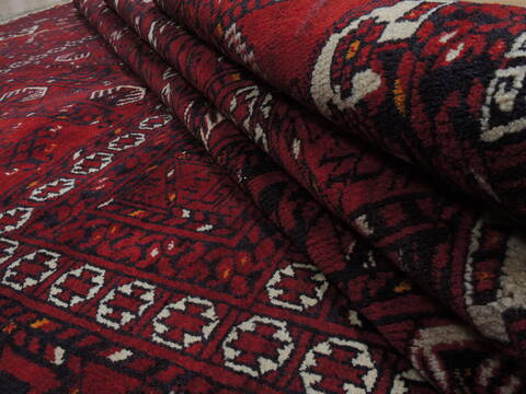 Khan Mohammadi Red Hand Knotted 57 X 73  Area Rug 100-109811 Image 13